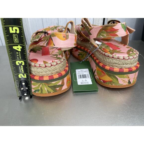 New! Farm Rio Tropical Mango Fruit Print Sandals Platform Parrot Size 8 - Picture 4 of 6